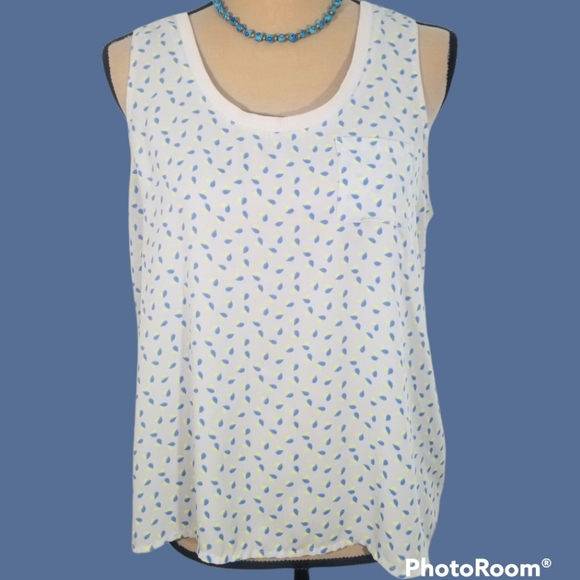 Caslon Scoop neckline sleeveless Pattern Top. Size Mp - Picture 1 of 10